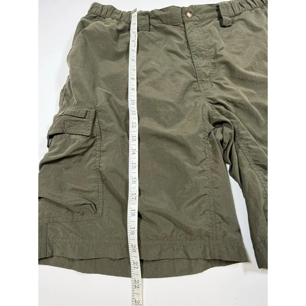 The North Face Shorts Mens XL Green Pocket Cargo Lightweight Nylon Hiking